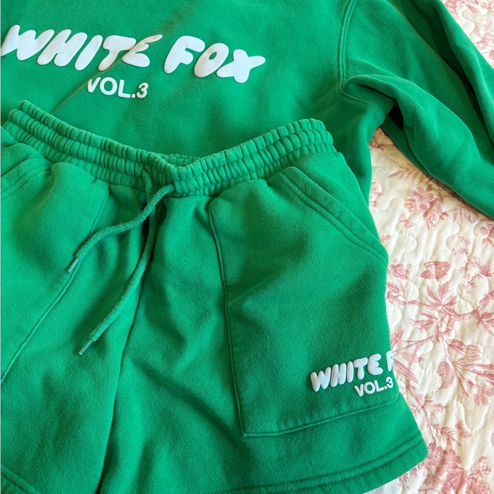 White Fox Boutique Green Sweatshirt and Shorts Set